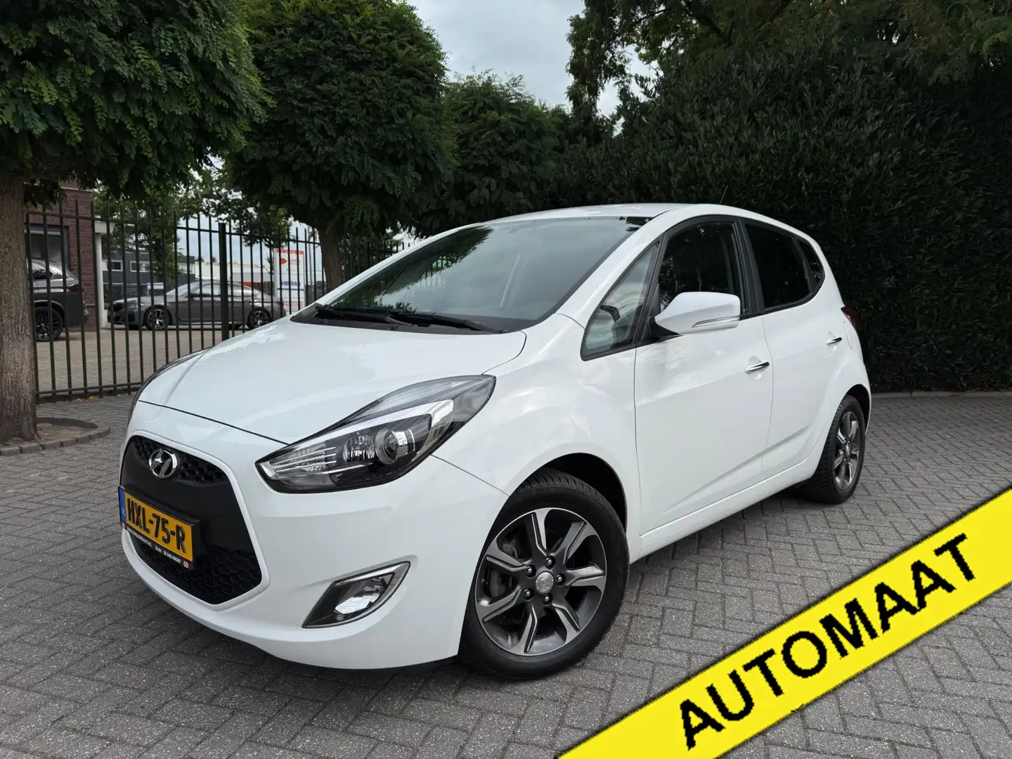 Hyundai iX20 1.6i AUTOMAAT, Clima, Cruise Control, Navigatie, A Wit - 1