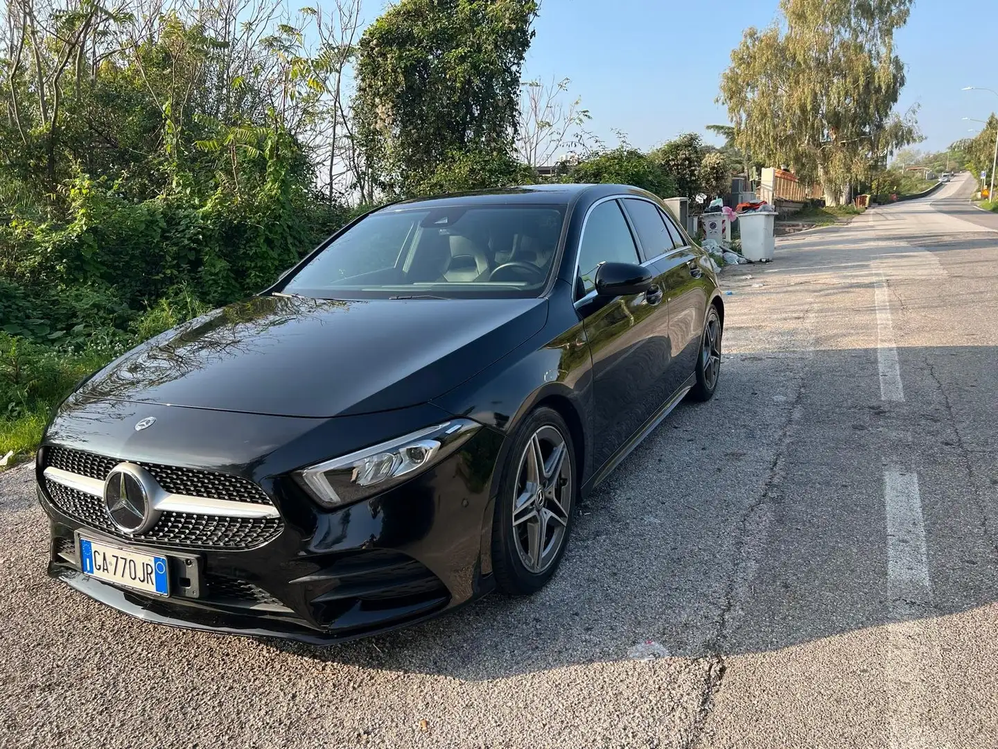 Mercedes-Benz 180 D Premium - Full Optional Negro - 2