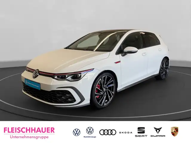 Volkswagen Golf VIII 2,0 TSI Pano AHK Navi Tel. Vorb. CarPlay HUD