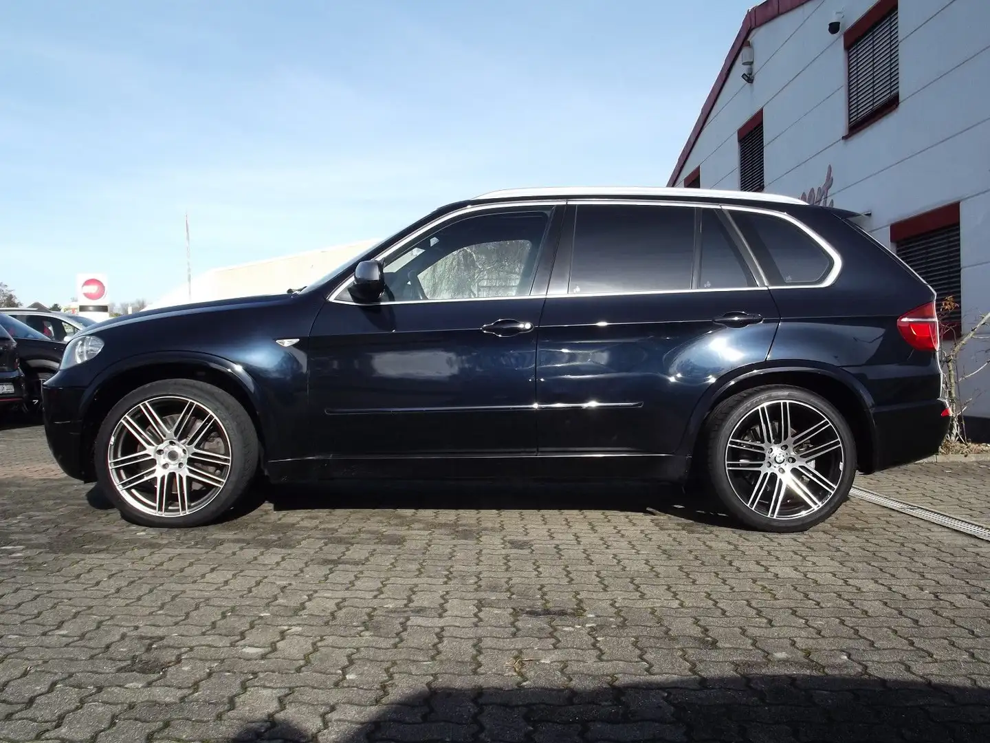BMW X5 M Schwarz - 2