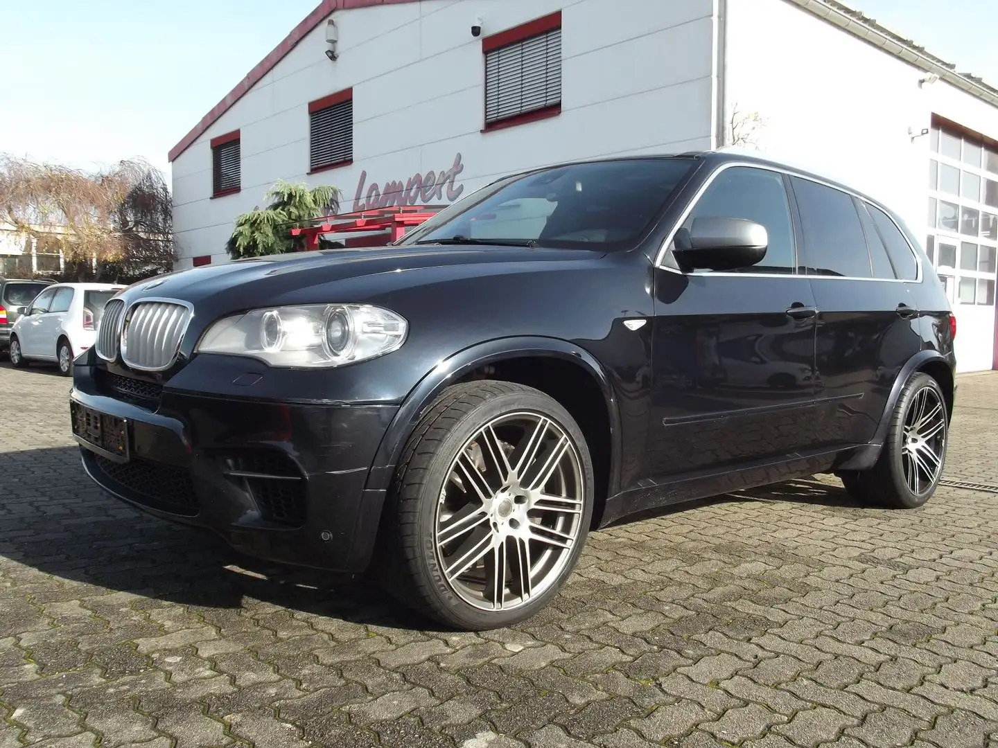 BMW X5 M Schwarz - 1