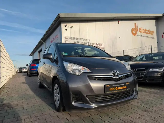 Toyota Verso-S Life 1Hand Scheckheft