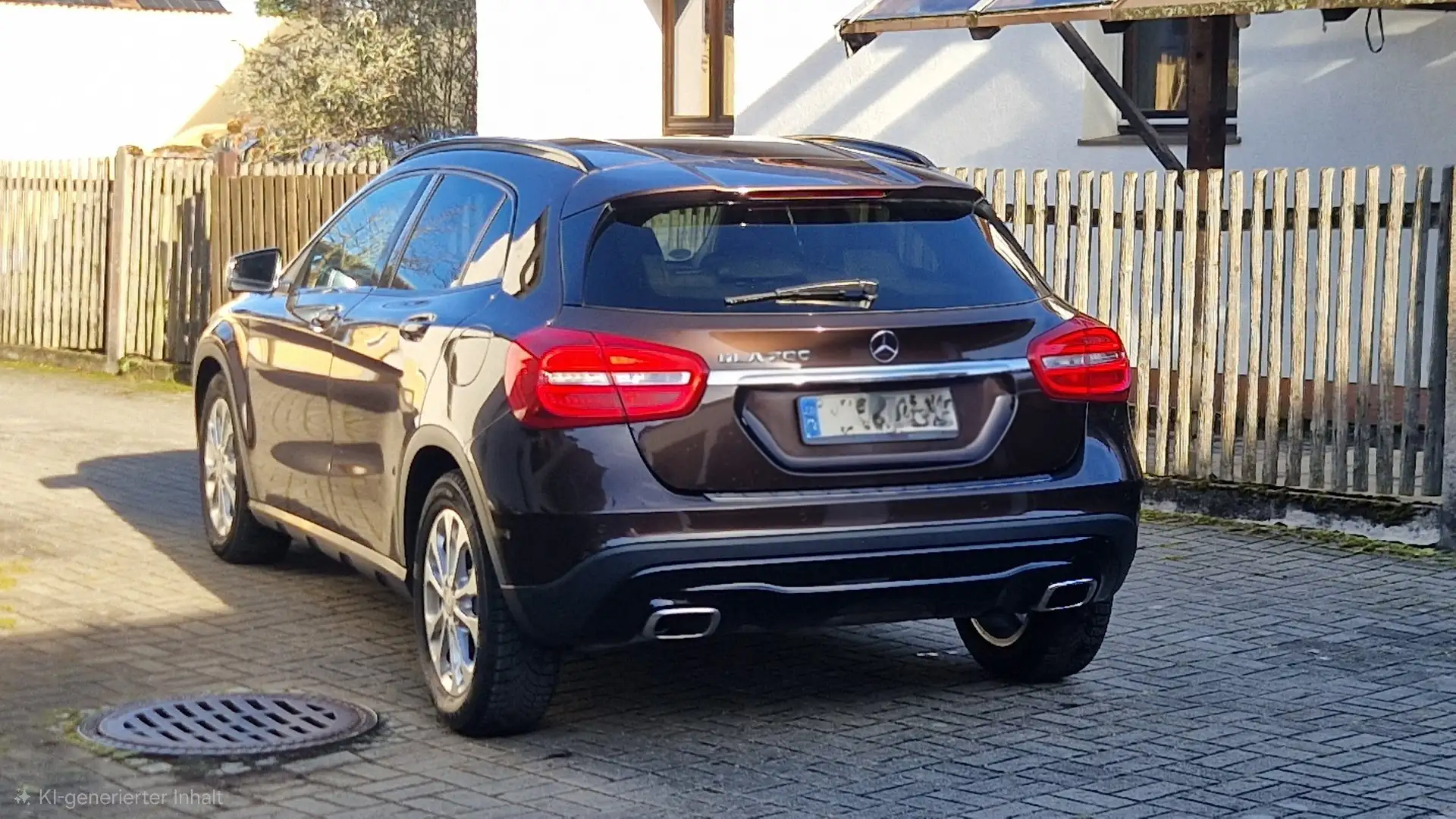 Mercedes-Benz GLA 200 Urban TÜV Neu - 2