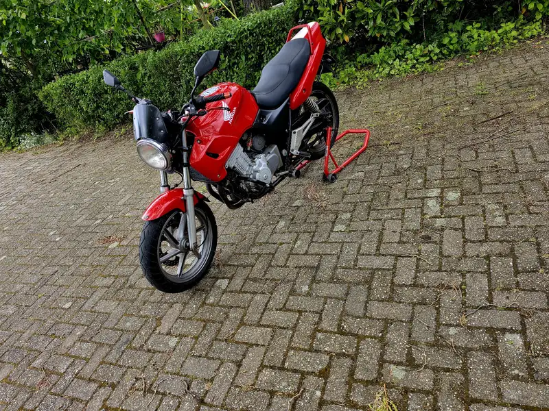 Honda CB 500 F - foto 2