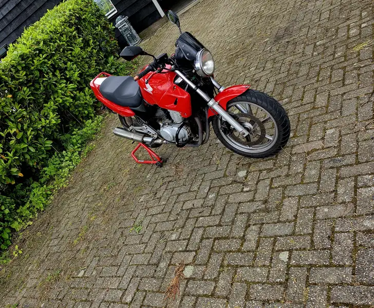 Honda CB 500 F
