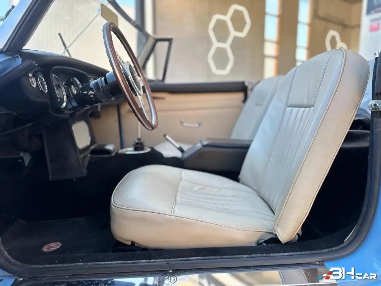 MG MGB B CABRIOLET / OVERDRIVE / IRIS BLUE / 1964, foto 12