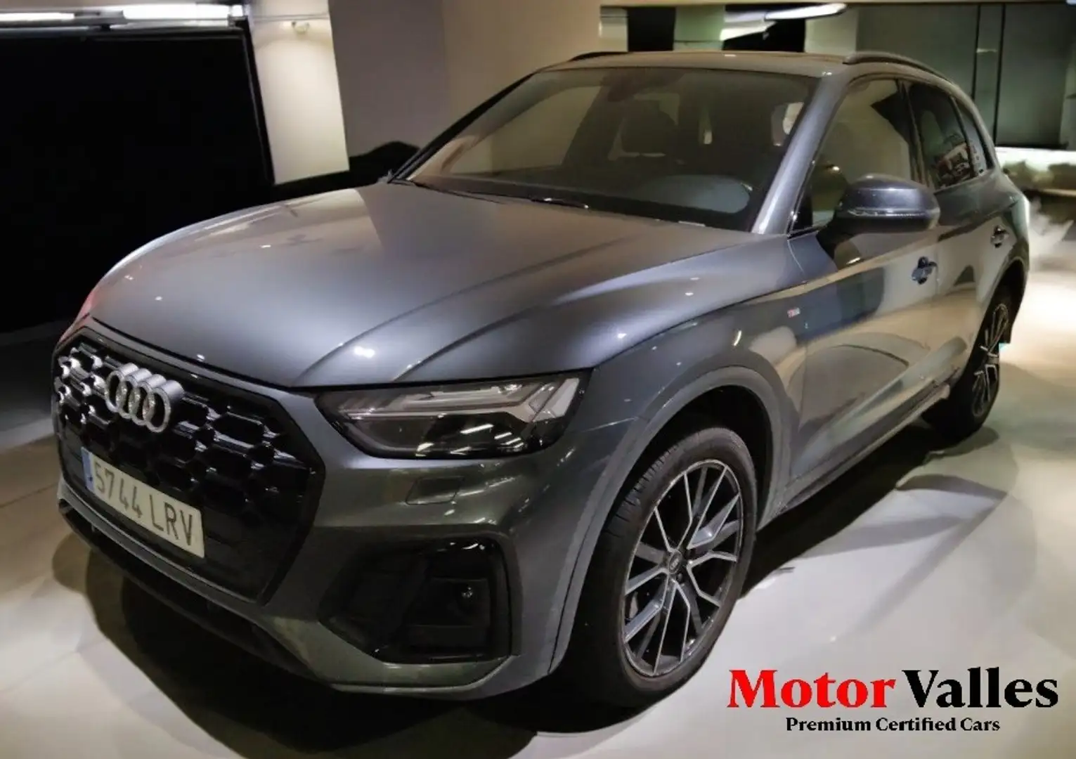 Audi Q5 50 TFSIe Black line quattro-ultra S tronic Gris - 1