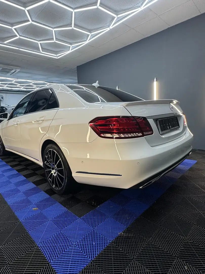 Mercedes-Benz E 220 BlueTEC Elegance A-Edition Plus Aut. PLUS - 2