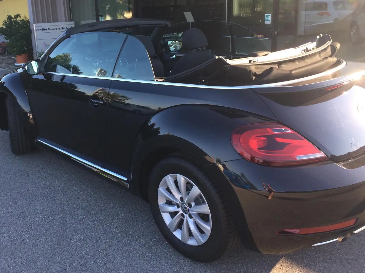 Volkswagen Maggiolino Maggiolino 2017 Cabrio Cabrio 1.2 tsi Design 105cv Negru - 1