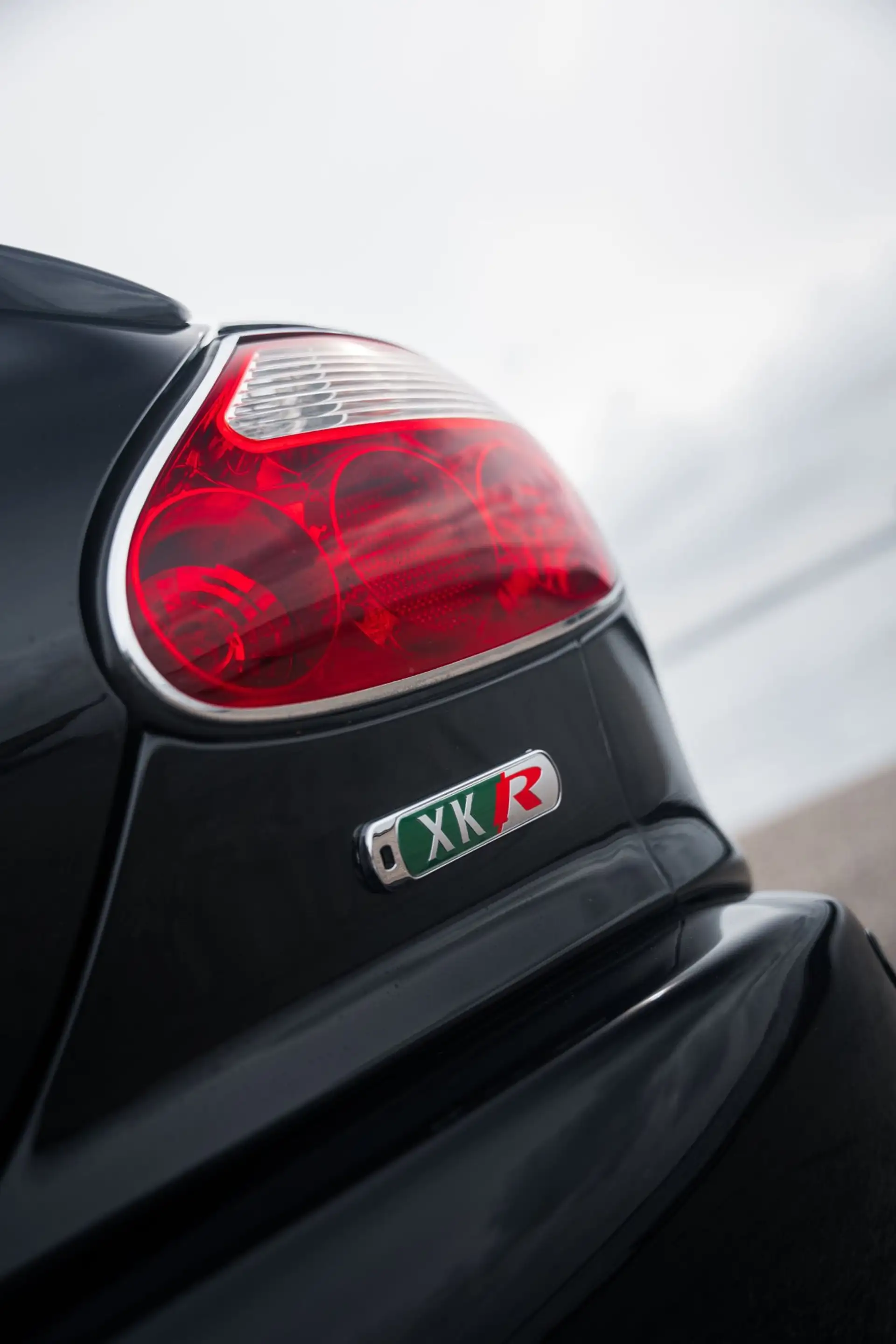 Jaguar XKR 4.2 V8 Coupé — photo 19