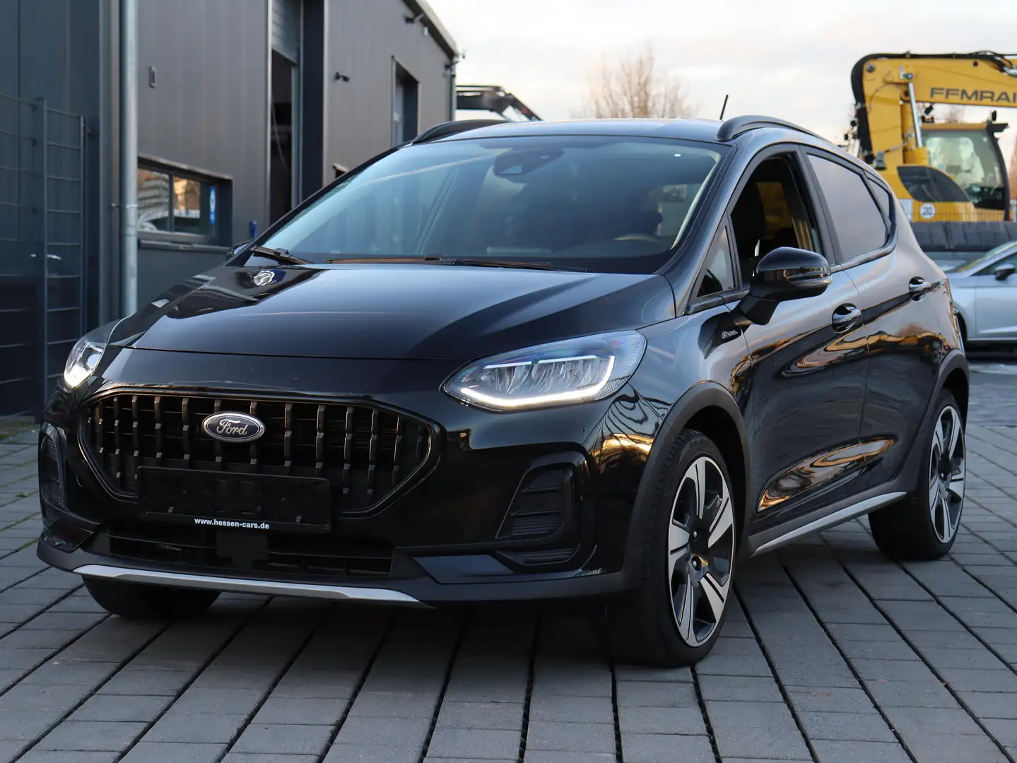 Ford Fiesta Fiesta 1.0 EcoBoost Active AC-A*NAVI*PDC*5 JahreGa Schwarz - 1