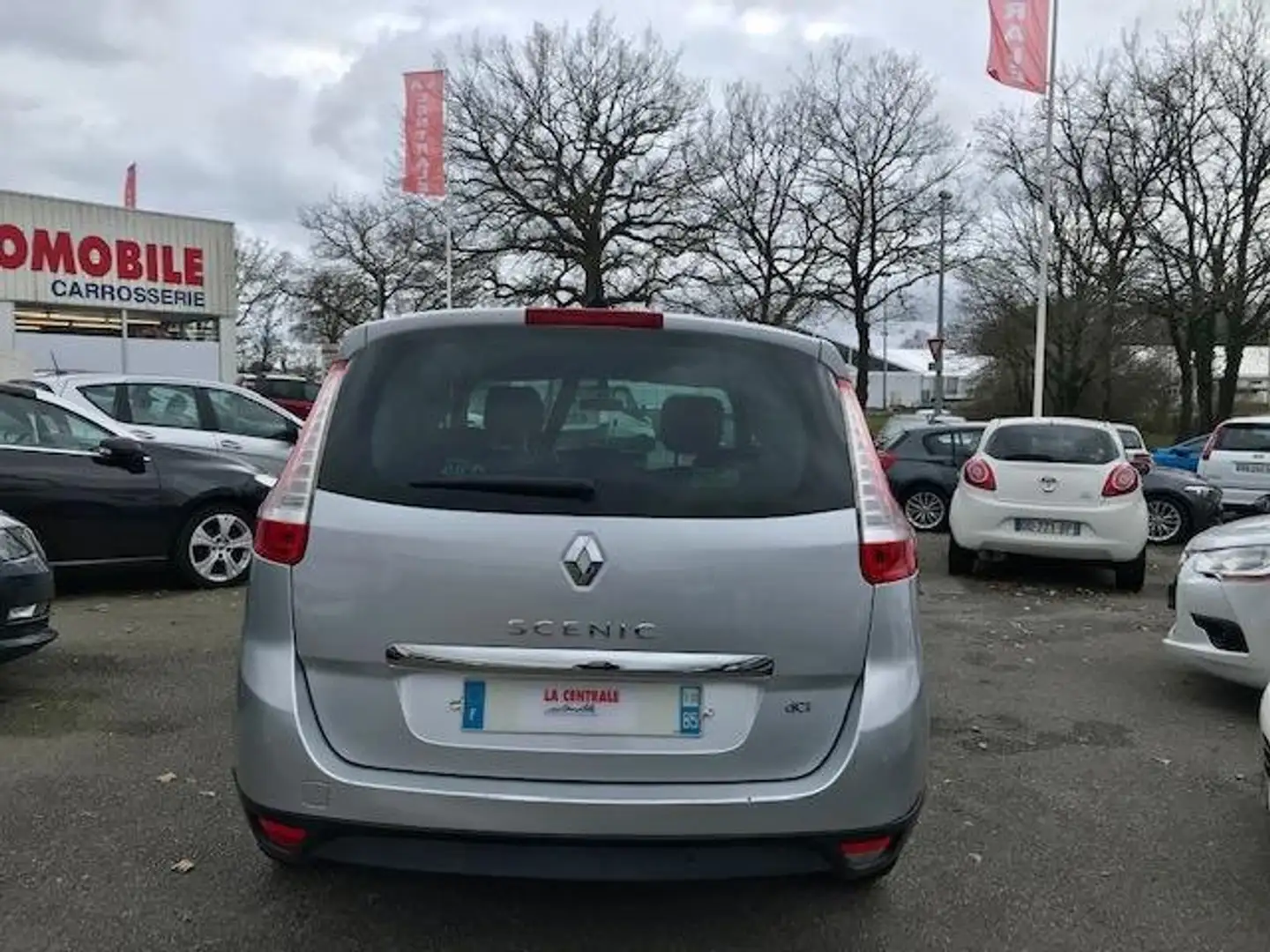 Renault Grand Scenic Scénic III dCi 150 FAP Initiale 5 pl A Grey - 2