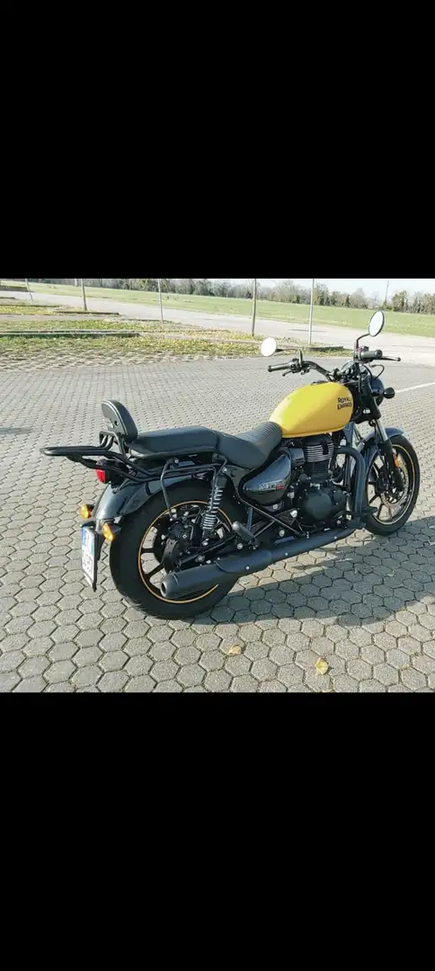Royal Enfield Meteor 350 Amarillo - 2