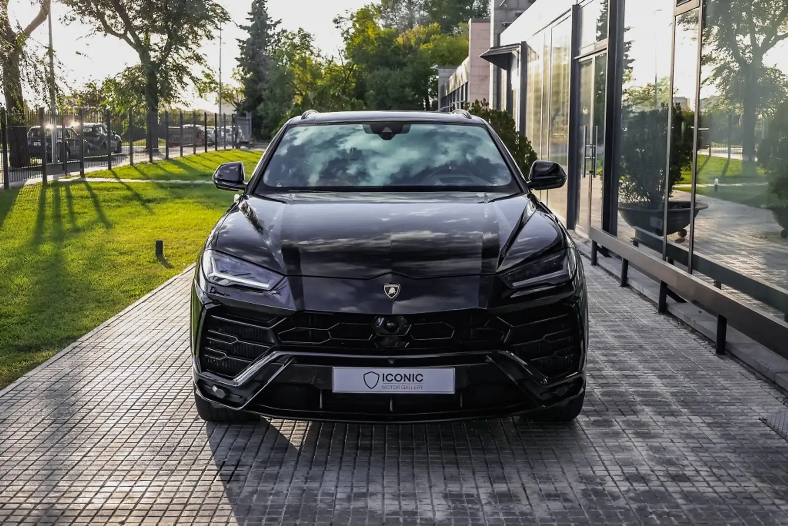 Lamborghini Urus 4.0 V8 Aut. Noir - 2