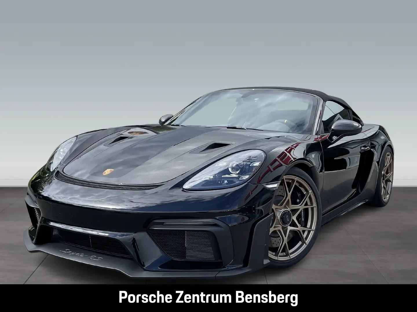 Porsche 718 Spyder RS Чорний - 1
