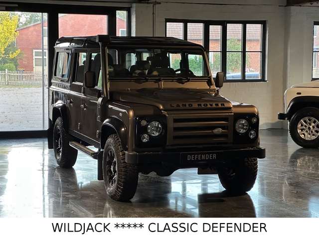 Imagine Land Rover Defender 110 Td4  ROUGH I *LIMITED EDITION*