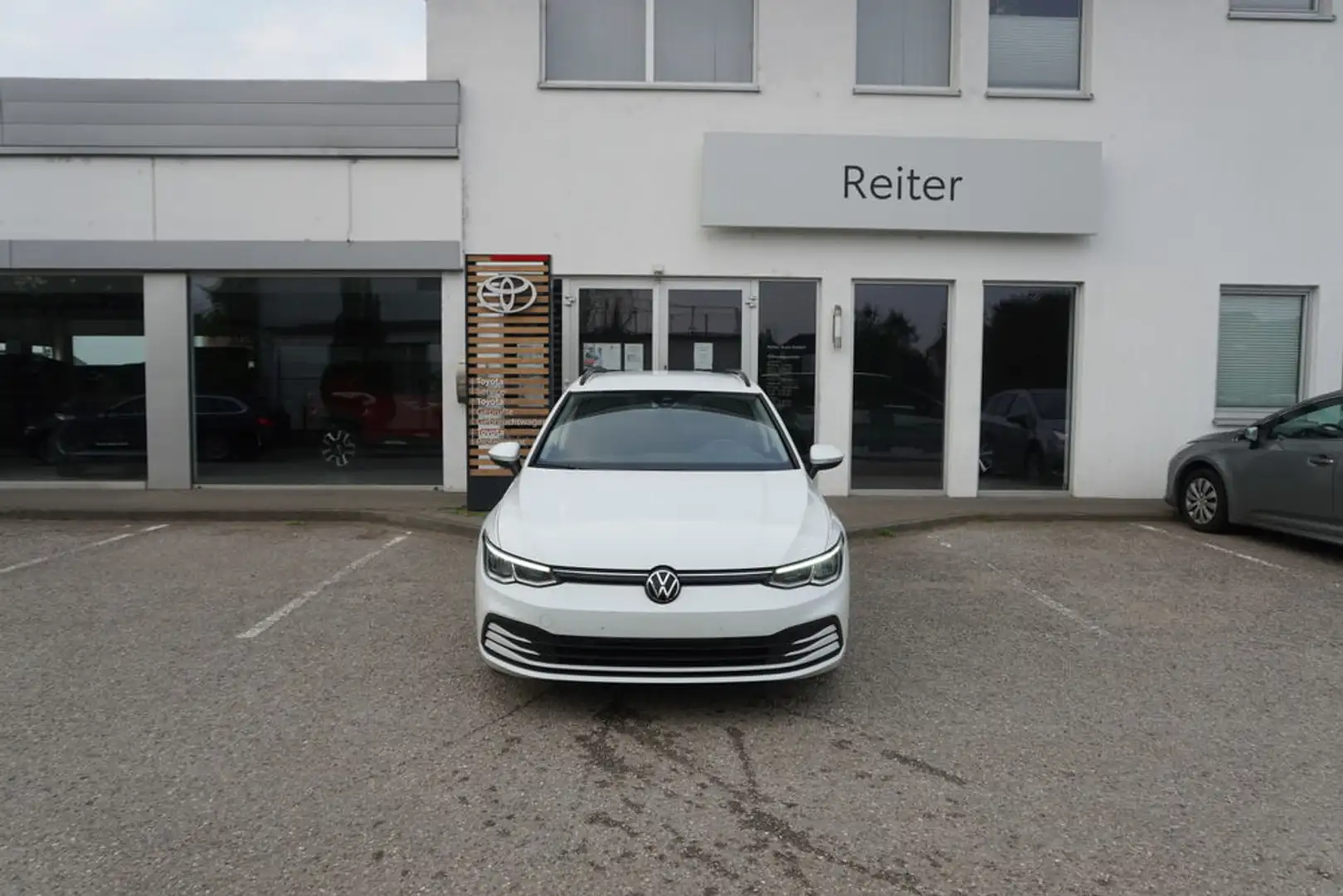 Volkswagen Golf Variant 2,0 TDI DSG *LED*PDC*APP-CONNECT* Weiß - 1