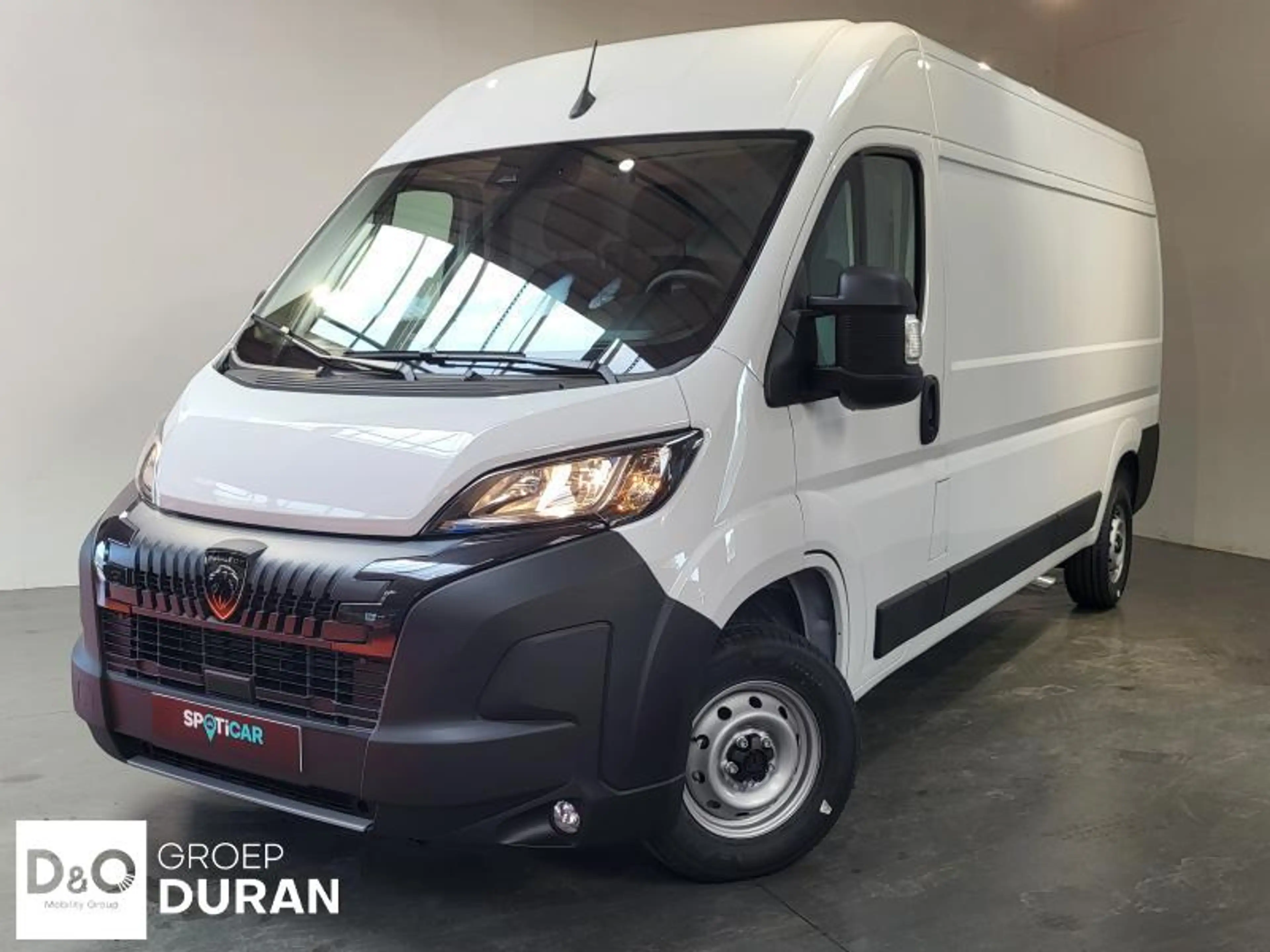 Peugeot Boxer 435 L3H2 2.2 BlueHDi 140 AT