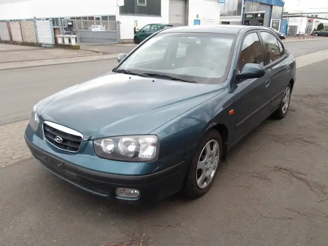 Hyundai ELANTRA