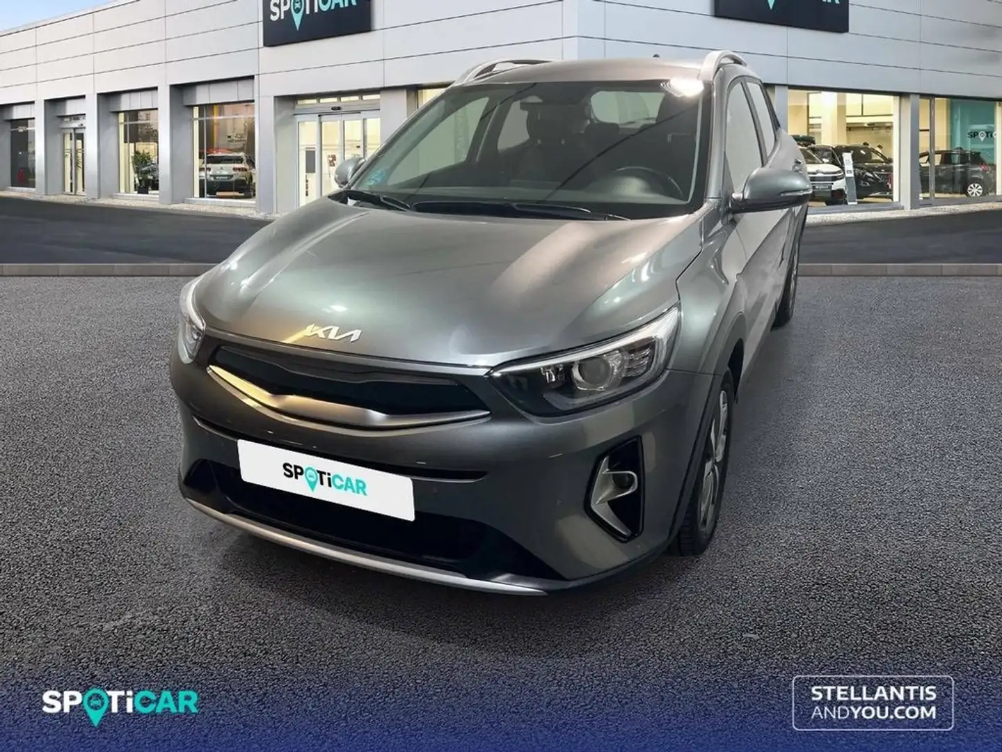 Kia Stonic 1.0 T-GDi 74kW (100CV) MHEV MT Drive Gris - 1