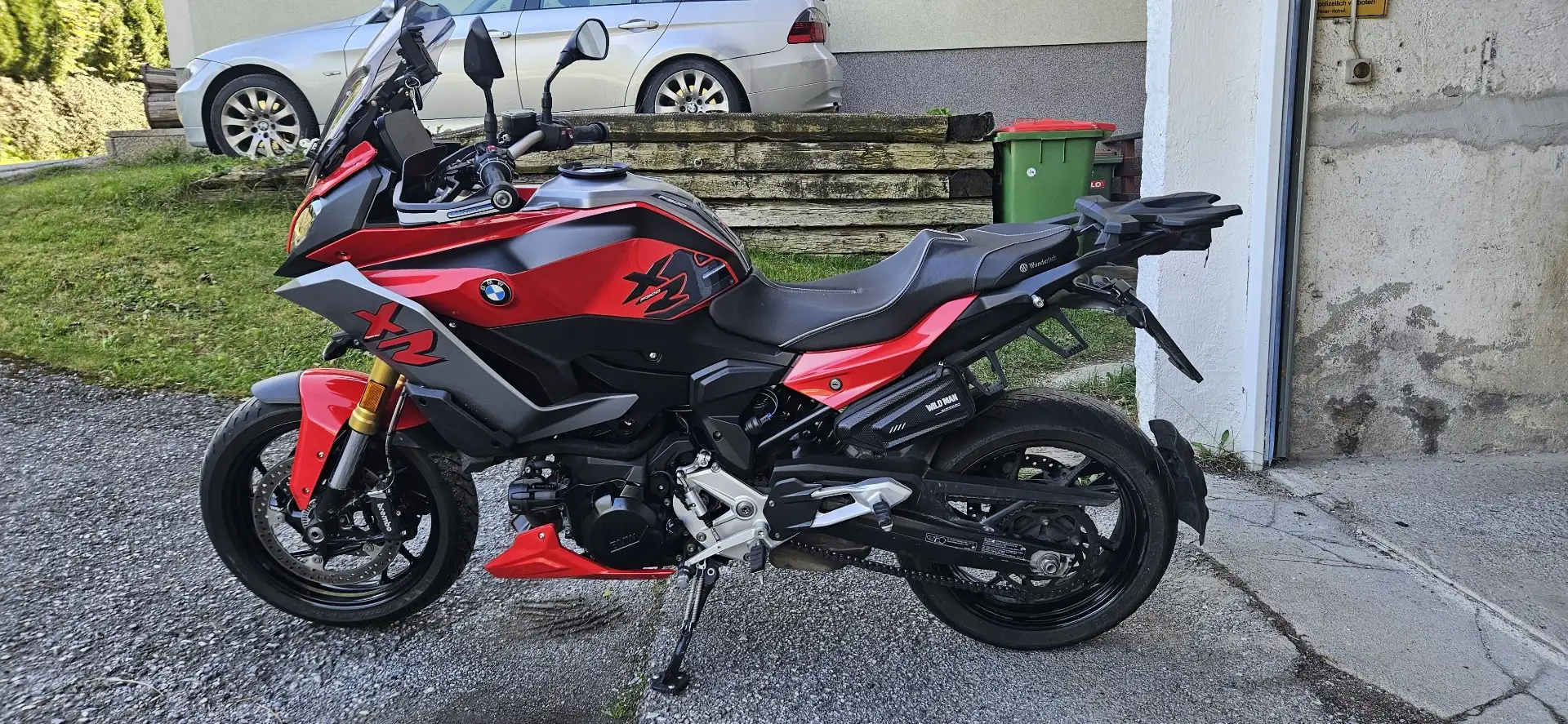BMW F 900 XR Rot - 1