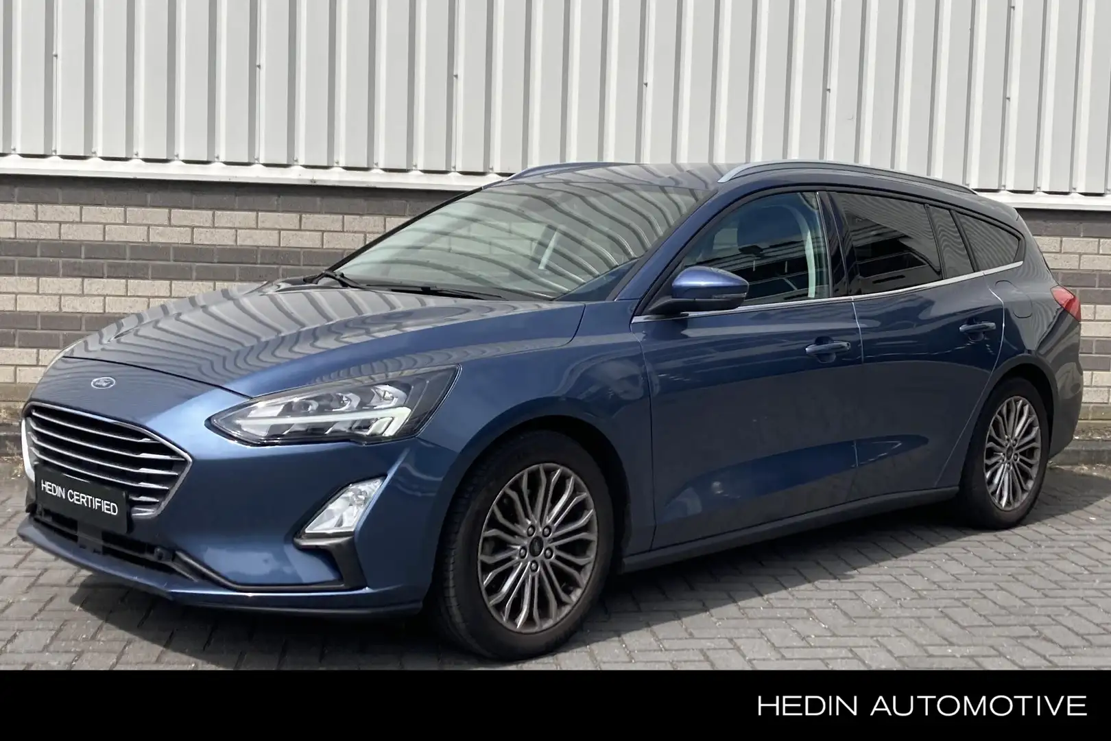 Ford Focus Wagon 1.0 EcoBoost Titanium Business Blauw - 1