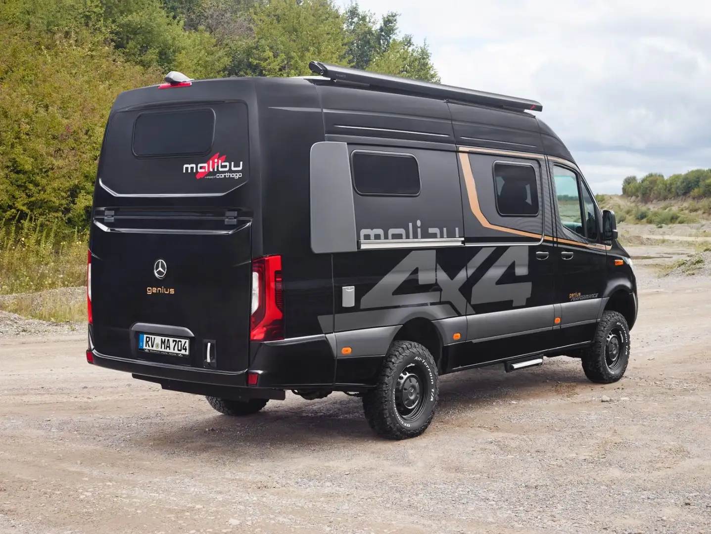 Malibu Genius 4x4 Performance, Auszugssystem, Solar Schwarz - 1