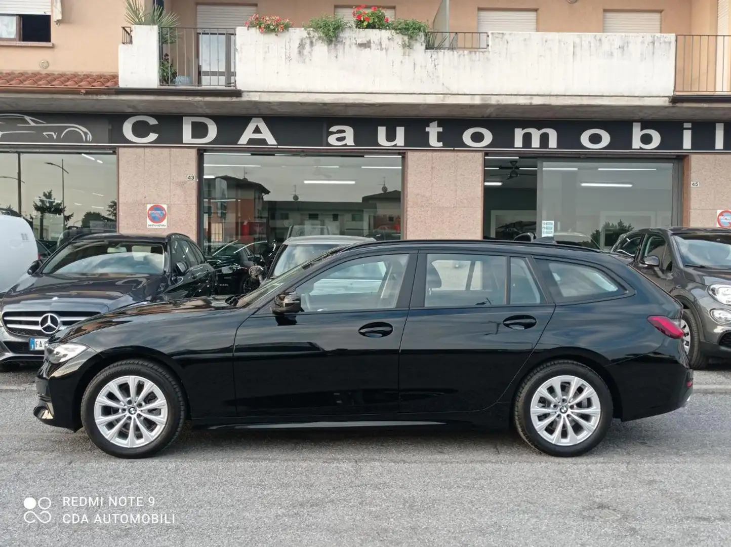 BMW 320 d Touring Business Advantage LIVE COCKPIT Nero - 2