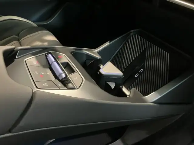 BMW iX3 50 xDrive NA5 Ansicht 9