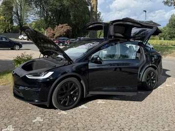 Model X P100D Allradantrieb