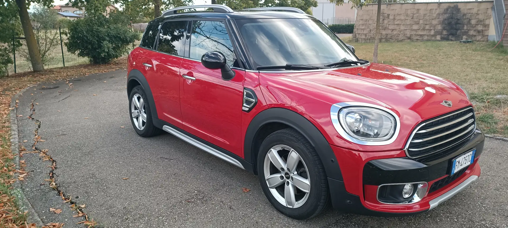 MINI Countryman D Červená - 2