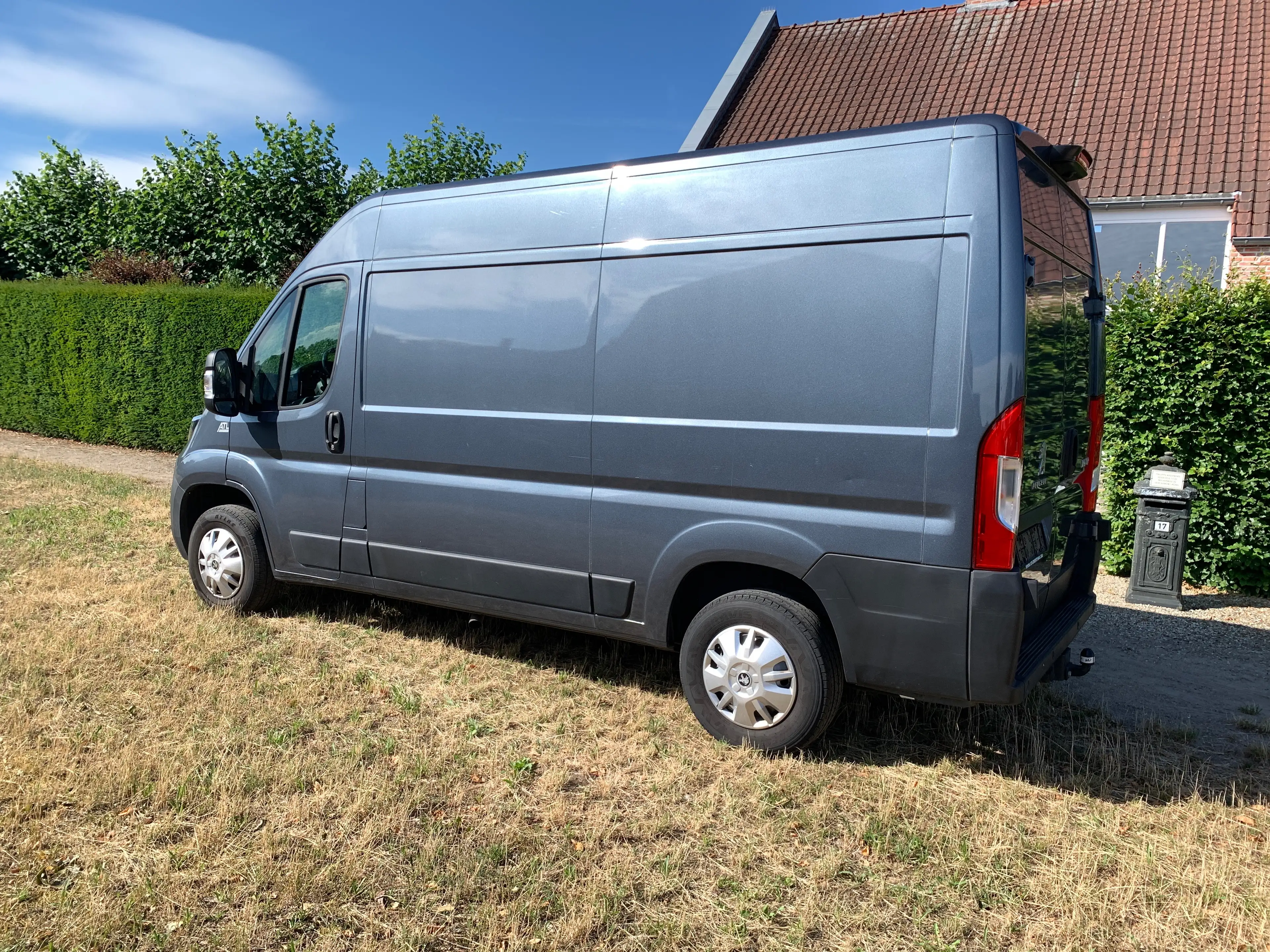 Peugeot Boxer 2.2 BlueHDi L2H2 Premium S/S (EU6.3) — photo 4