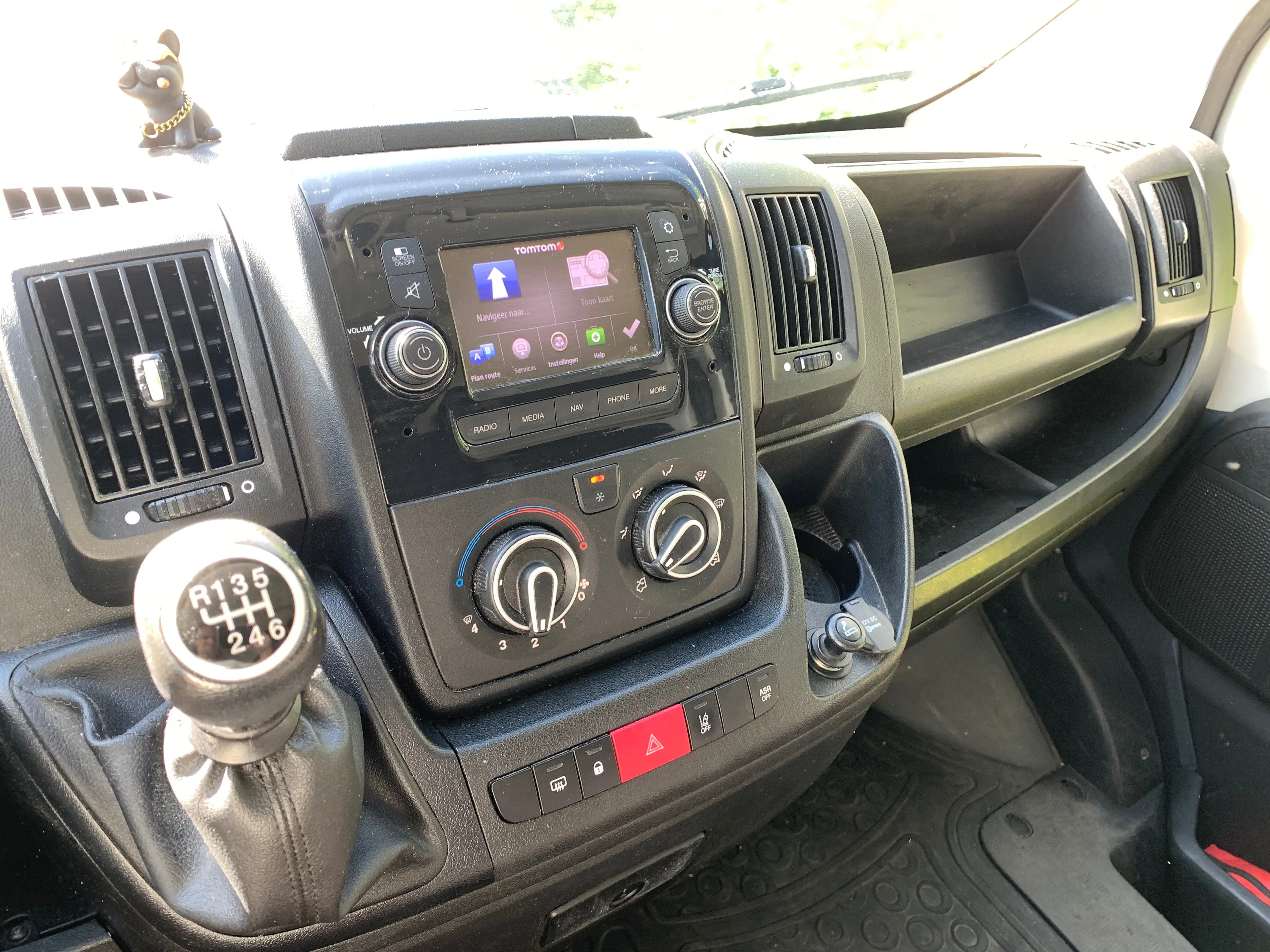 Peugeot Boxer 2.2 BlueHDi L2H2 Premium S/S (EU6.3) — photo 12