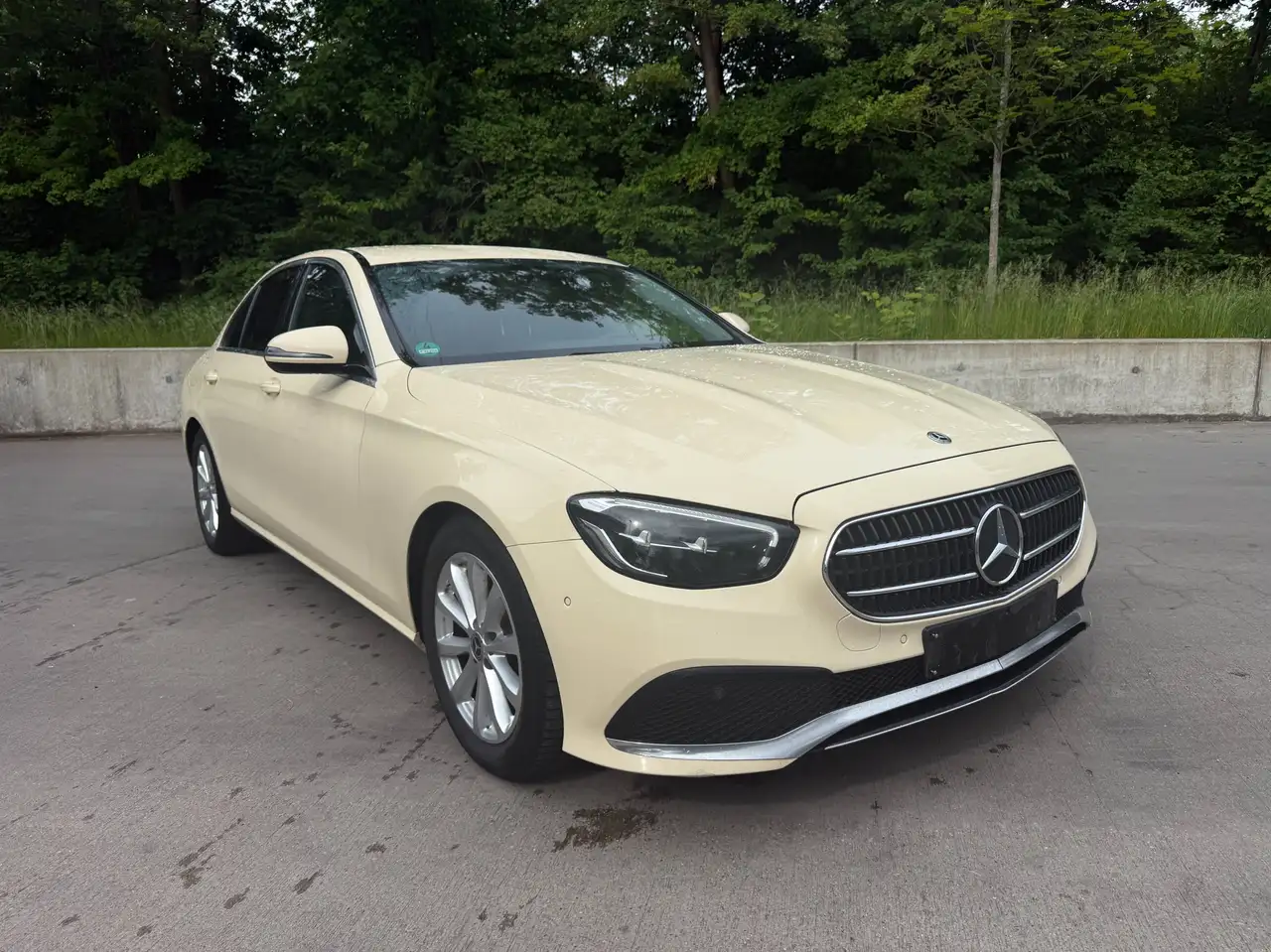 Mercedes-Benz E 220