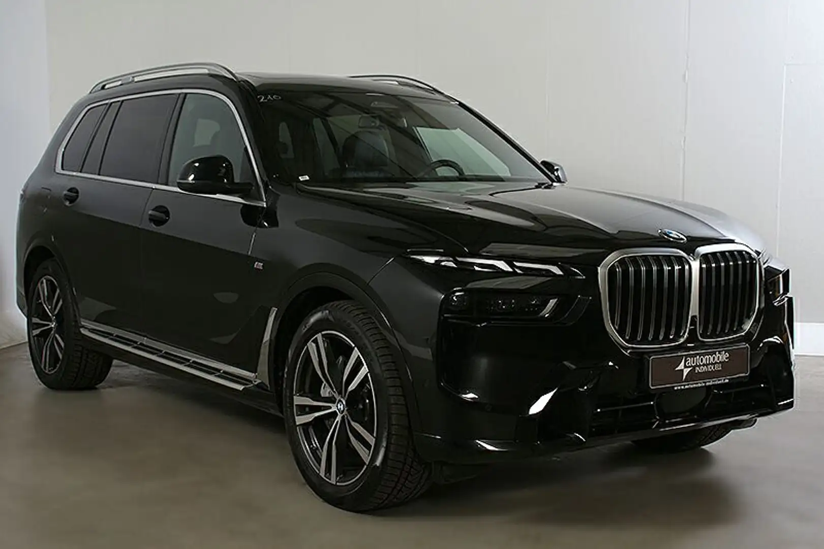 BMW X7 xDr. 40dA M Sport Standh ACC HuD Panorama Schwarz - 2