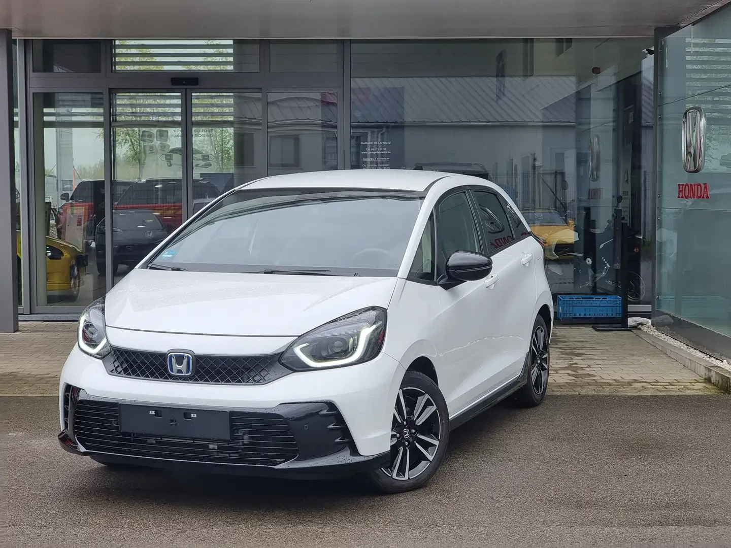 Honda Jazz 1.5i 122 PS HYBRID e:HEV Advance Sport Fehér - 1