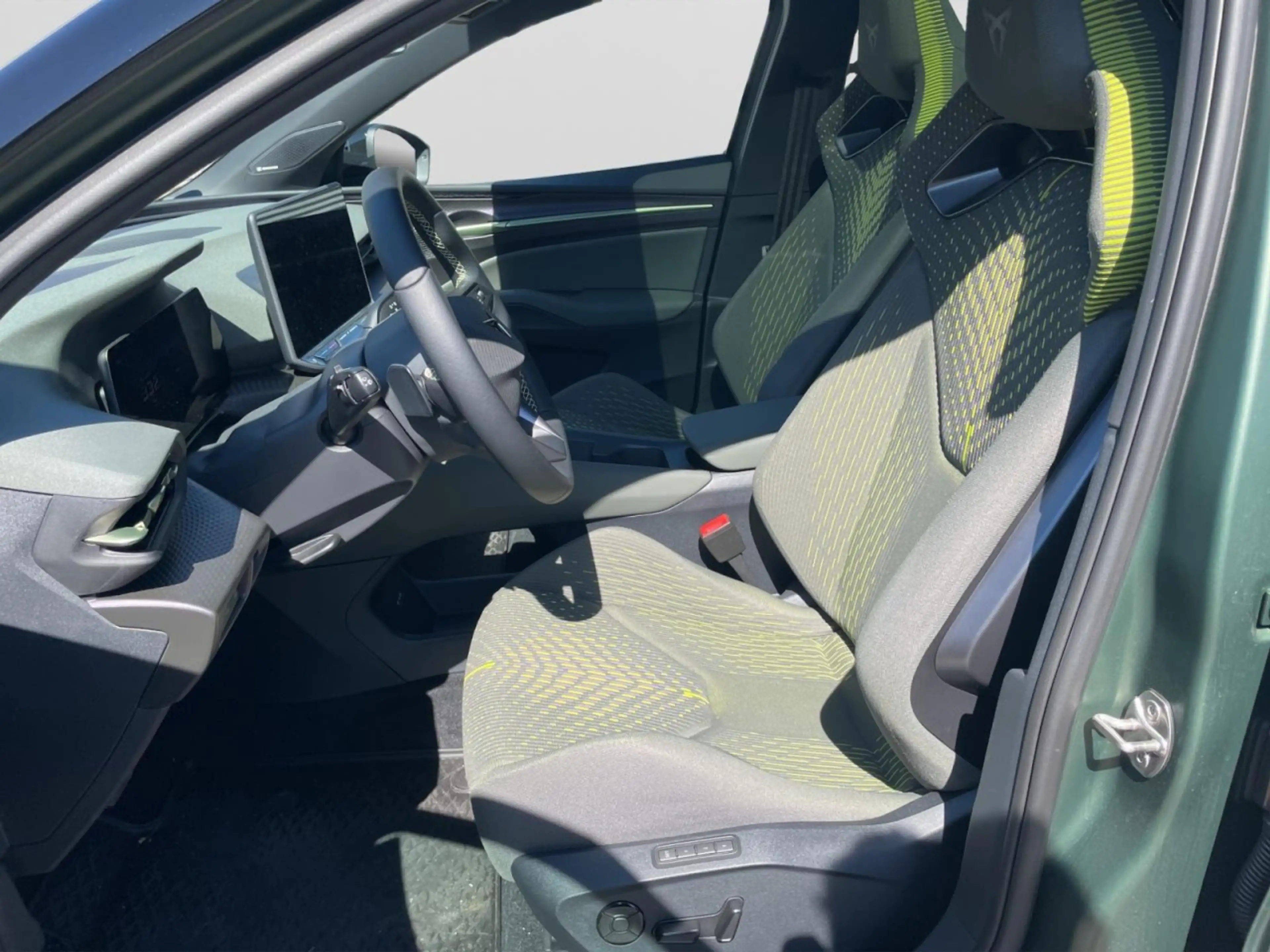 CUPRA Raval VZ Extreme NAVI Panorama Sennheiser Klima Leder — photo 11