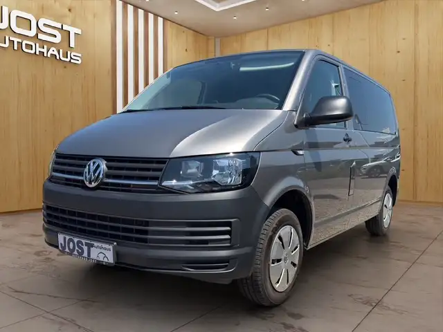 Volkswagen T6 Kombi 2.0 TDI DSG 9-Sitzer Navi AHK PDC GRA