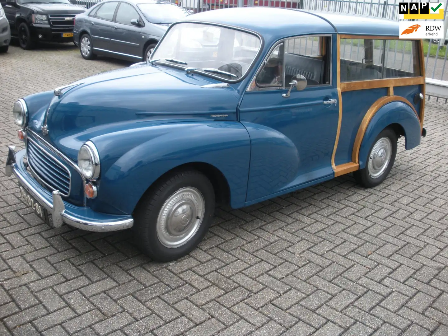 Oldtimer Morris Minor 1000 TRAVELLER Albastru - 1