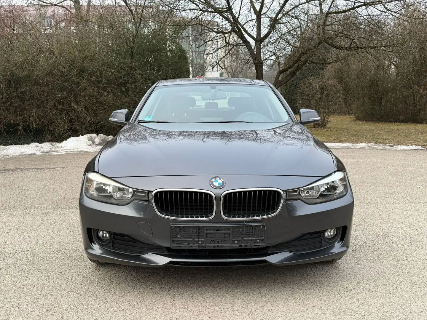 BMW 318 d F30 3er Luxury Line Navi Gris - 2
