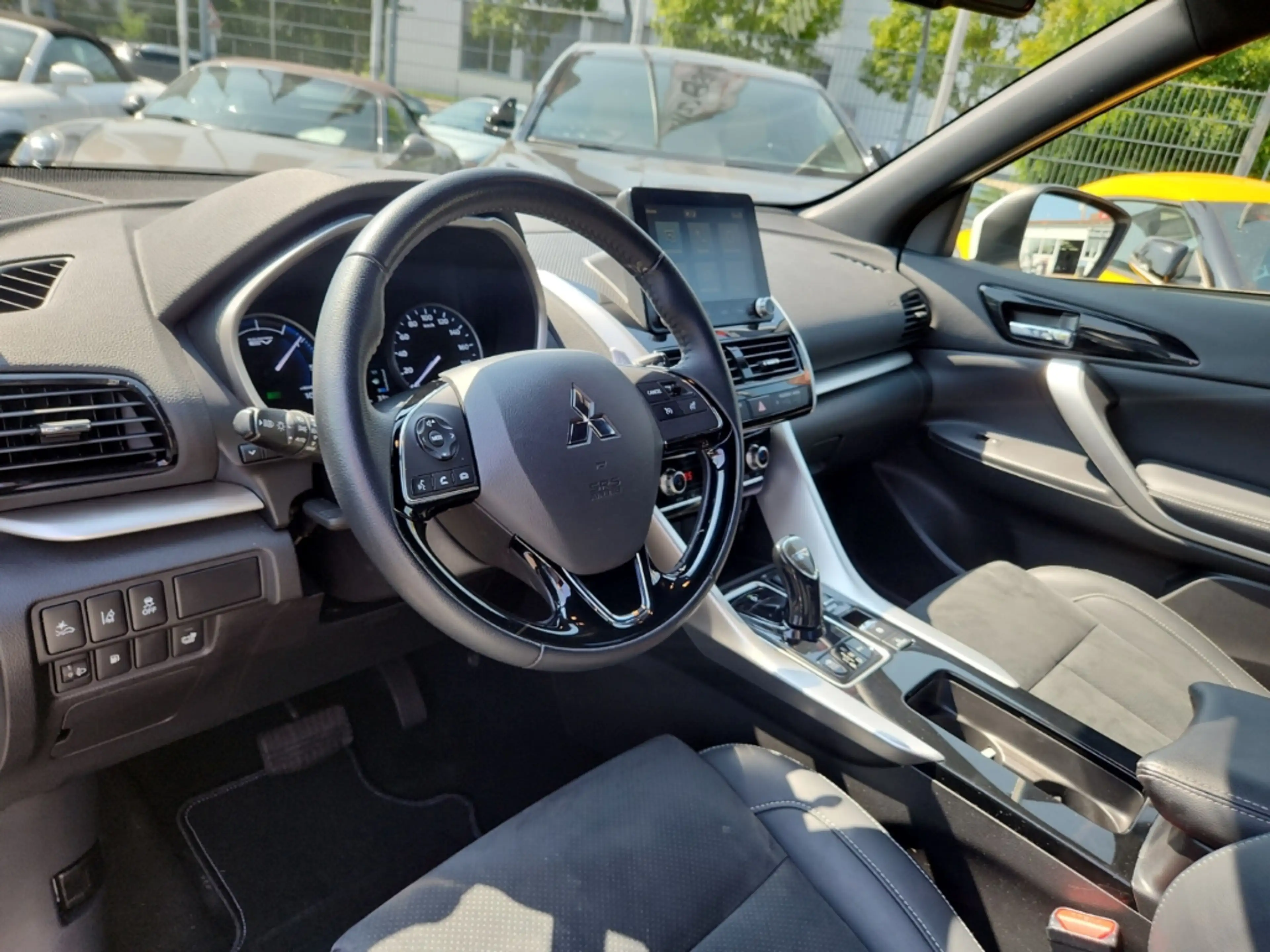 Mitsubishi Eclipse Cross Plug-In Hybrid Plus AHK LED Navi Kamera — photo 8