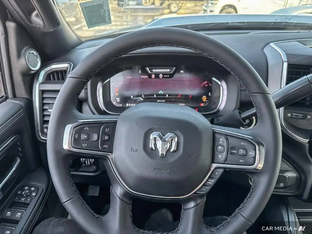 RAM 2500 снимка RAM 2500