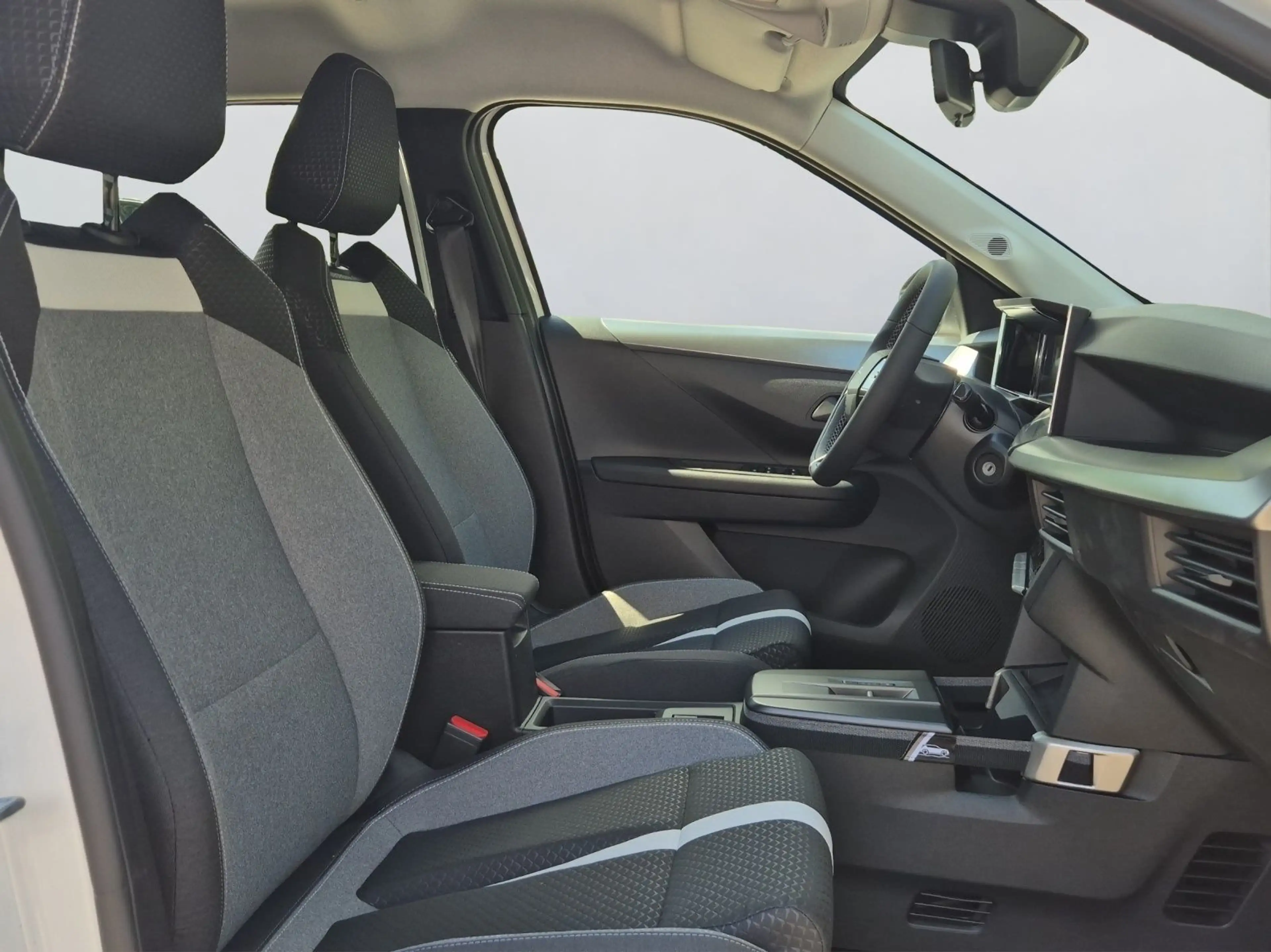 Opel Frontera 1.2 Edition Hybrid*KAMERA*LED*CARPLAY* — photo 8