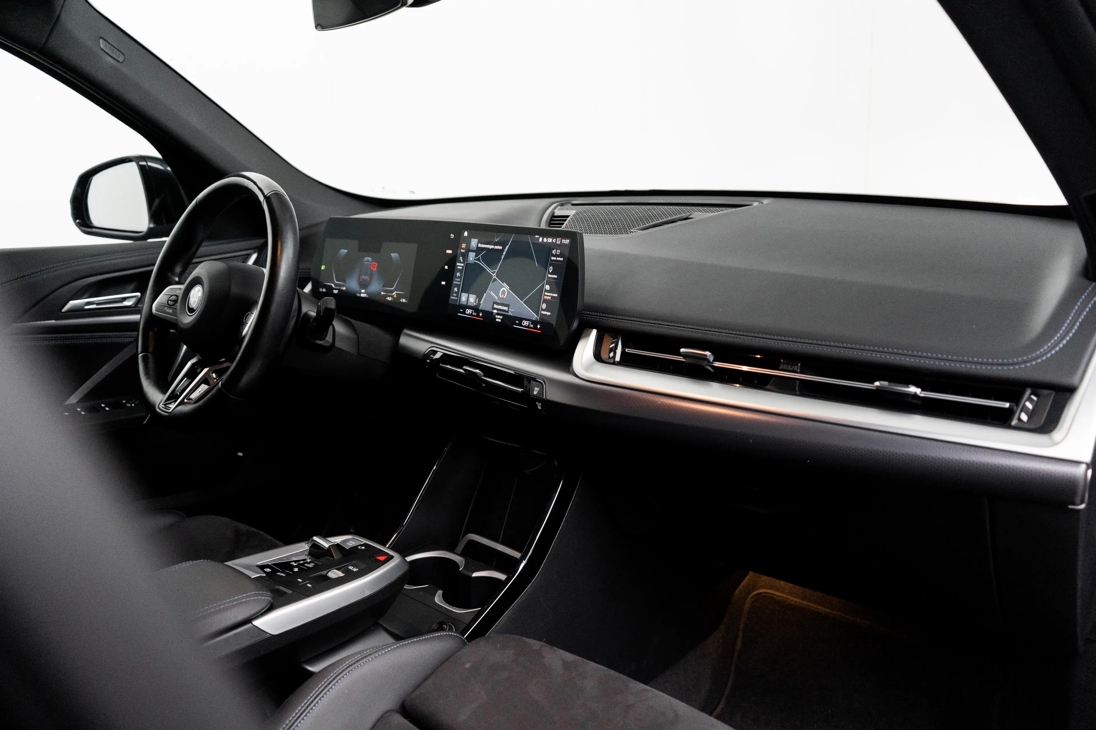 BMW iX1 xDrive30 67 kWh M Sport Edition 313PK | M- Sport | — photo 7