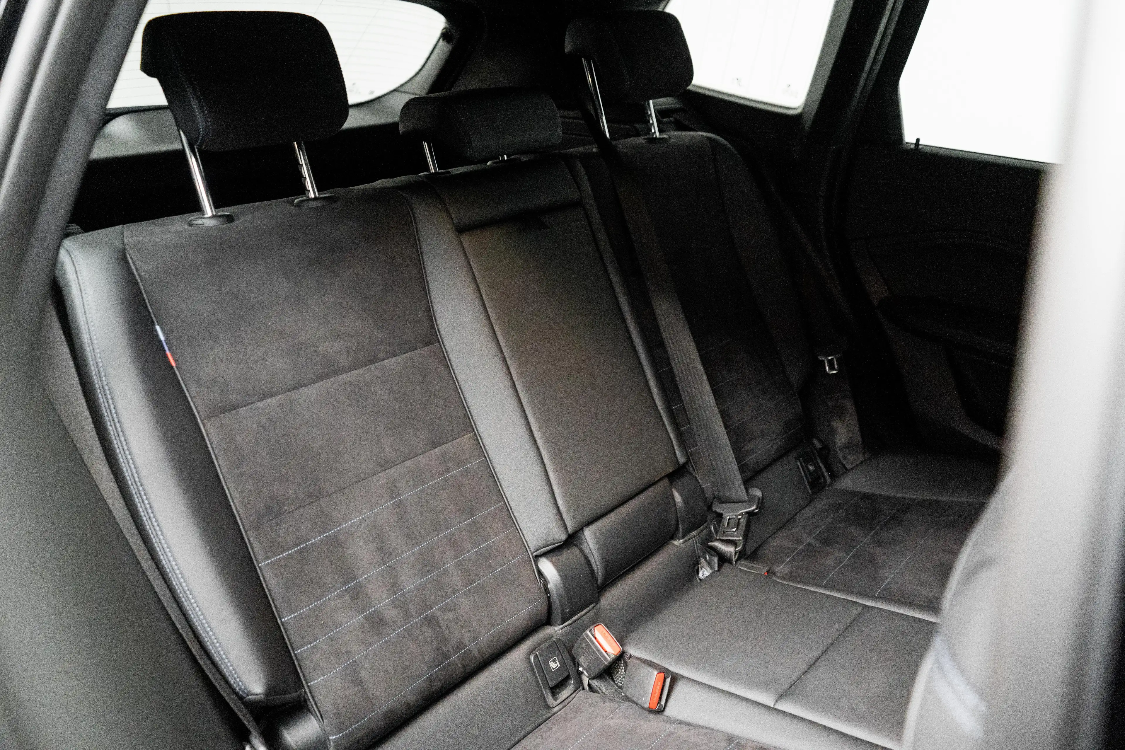 BMW iX1 xDrive30 67 kWh M Sport Edition 313PK | M- Sport | — photo 8