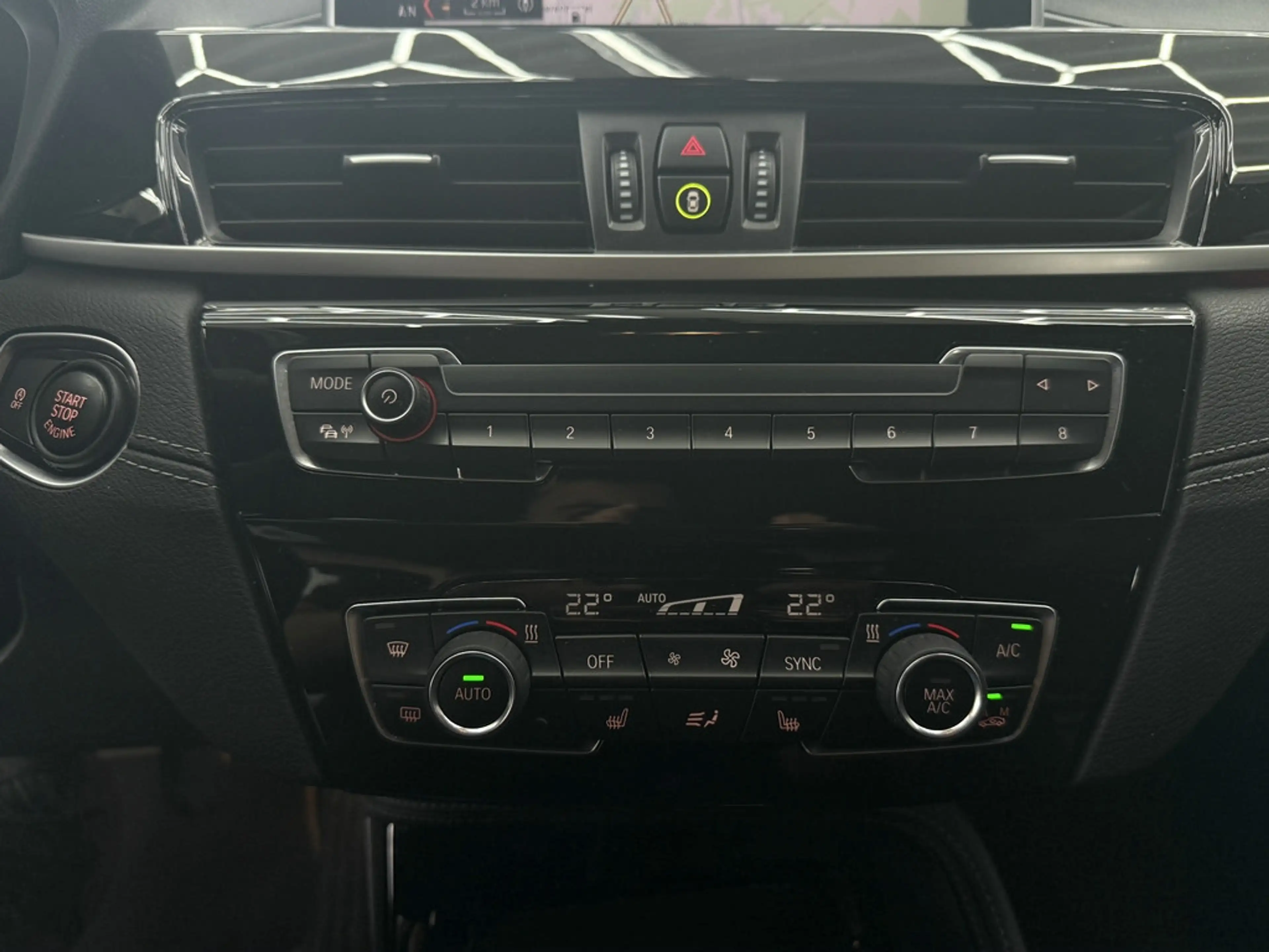 BMW X2 18d sDrive Advantage Plus, 1.Hd., LED, Navi — photo 15