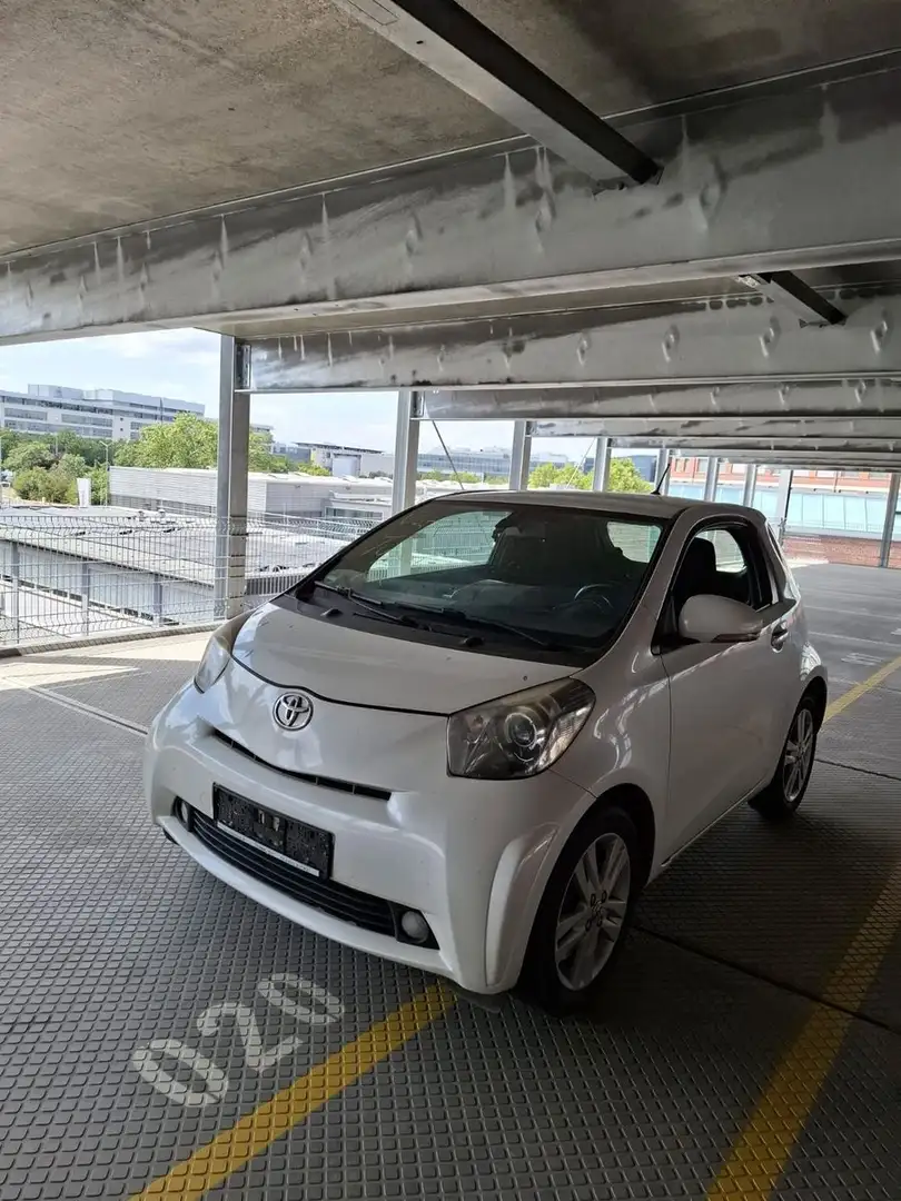 Toyota iQ iQ + Wit - 1