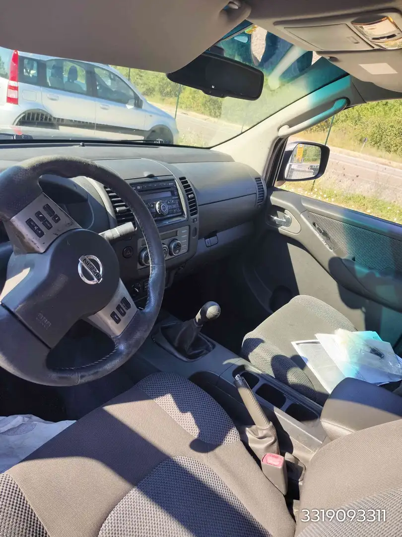 Nissan Navara d.cab 2.5 dci LE 174cv - 2