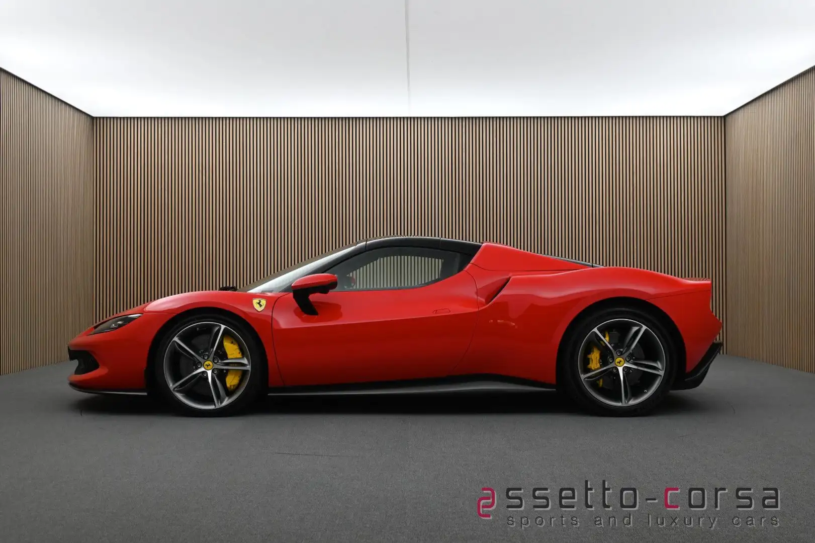 Ferrari 296 GTS*Carbon*Lift*Racing Seats*Neuwertig Rosso - 1