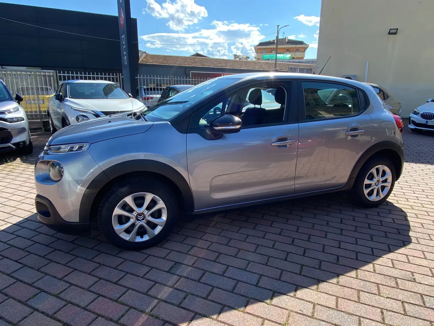 Citroen C3 C3 1.2 puretech Feel s Argent - 2